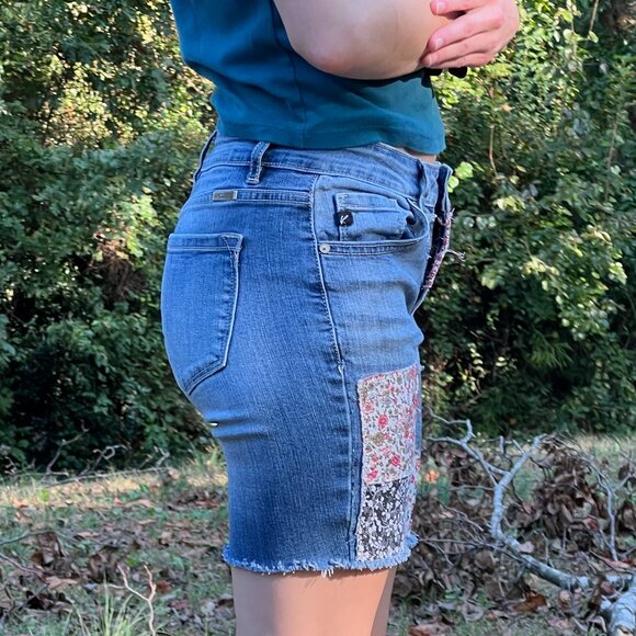 Upcycled Patchwork Denim Shorts, Boho Festival Shorts with Mixed Floral Patches - Picture 6 of 7